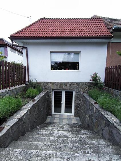 Casa Zona Centrala/4 camere/singur in curte