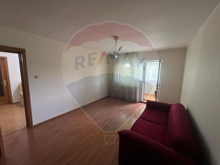 Apartament 2 camere str Carpati