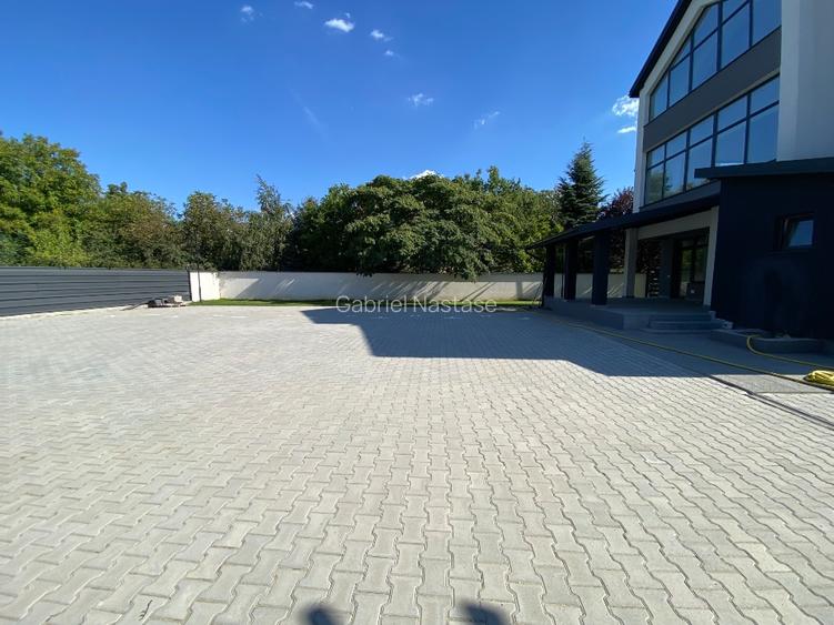 Clădire finalizata 2025 concepută pentru activități comerciale. - 11