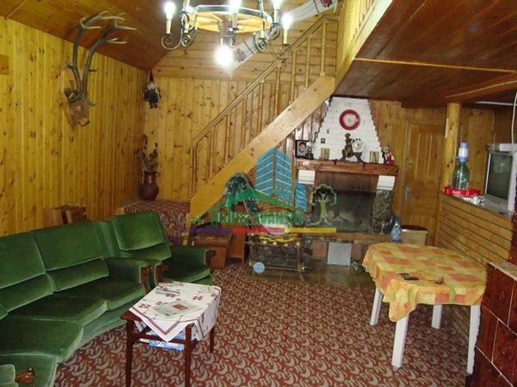 Pensiune de vânzare în Lepșa - Vrancea