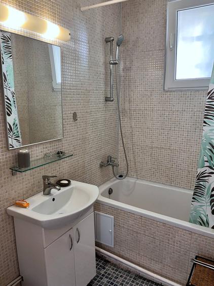 Apartament cu 3 camere cu priveliste spre Parcul Central