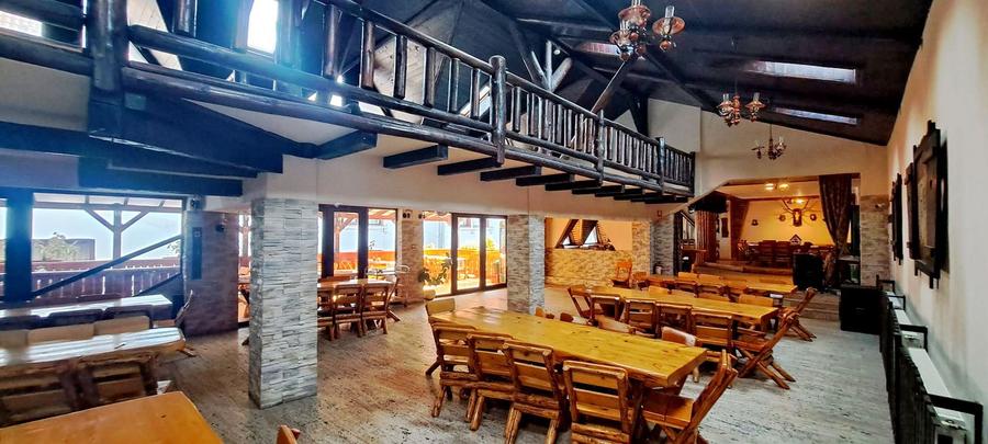 Pensiune deosebita, locuri de cazare, restaurant, pizzerie si spatii comerciale