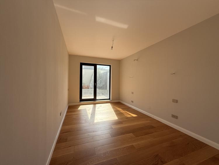 Apartament de Lux cu Grădină Proprie langa Palatul Parlamentului