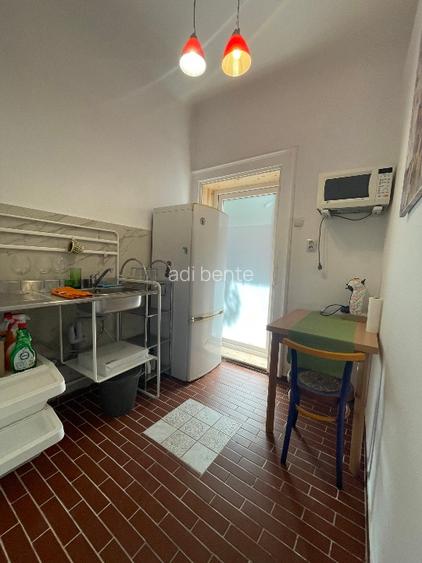 Casa singulara, 1 apartament, intrare din strada - 3