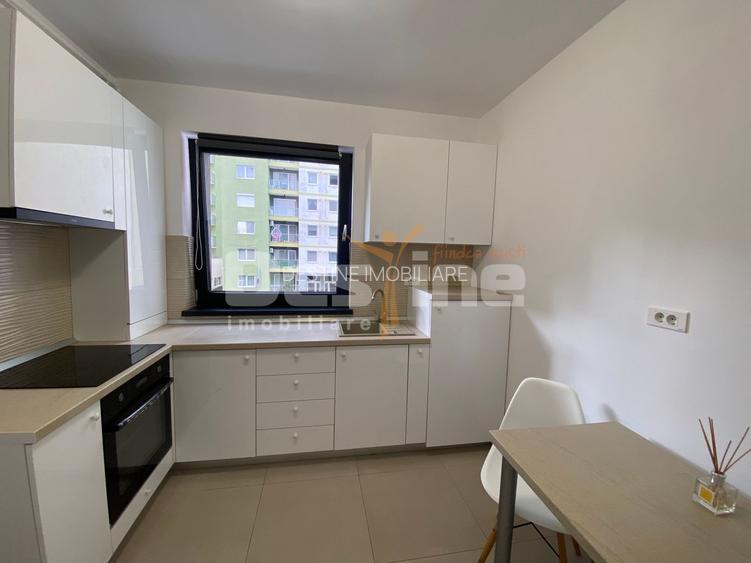 Garsoniera lux, etajul 1, cu balcon si loc de parcare inclus,   Coresi - 9