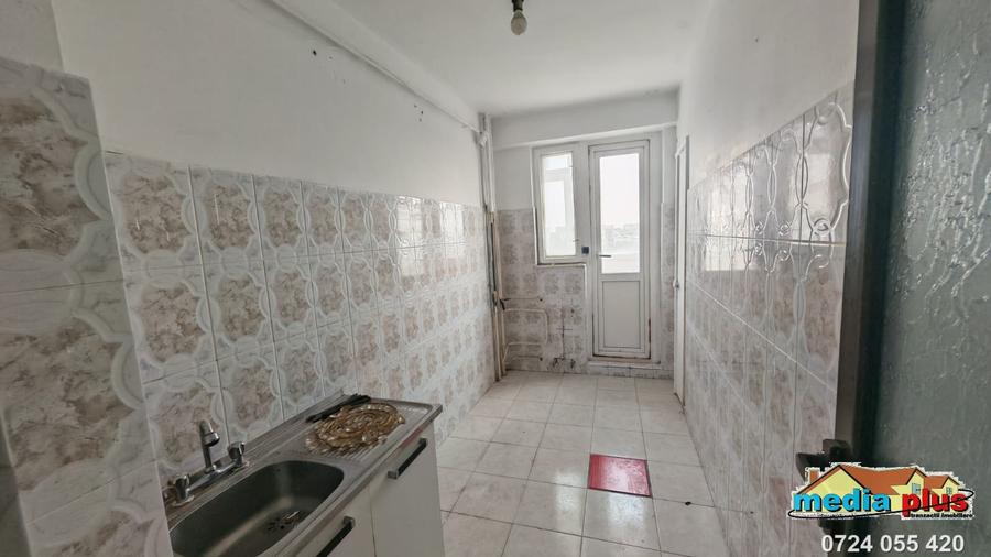 Apartament 3 camere decomandat de vânzare – Micro 19