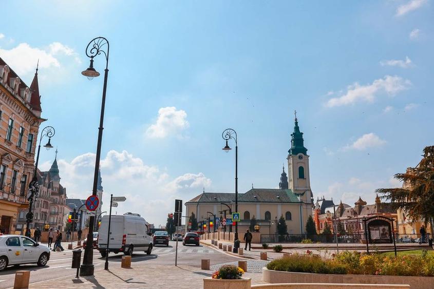 Apartament 2 camere de închiriat Piata Ferdinand, Oradea, ultracentral