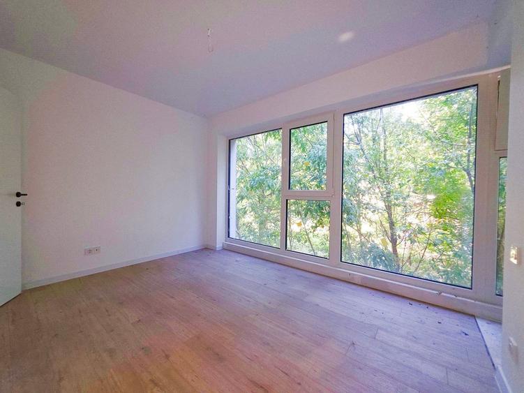 Sp. Unirii /N.Grigorescu| 3 Camere Decomandat |3 Băi |2 Locuri parcare