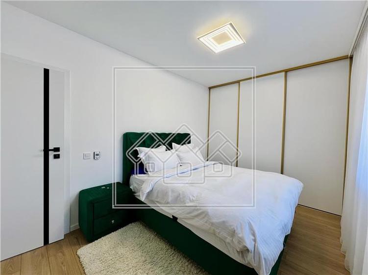 Apartament la cheie, 2 camere, etaj 1/2, intabulat, mobilat si utilat