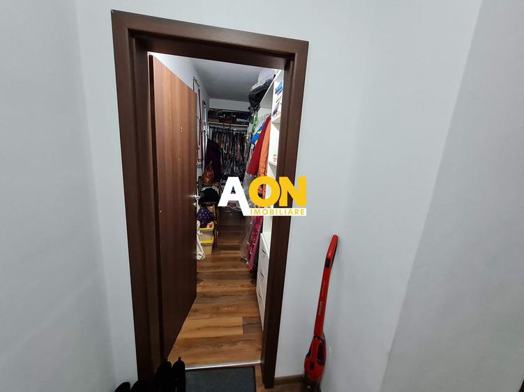 Apartament 3 Camere, 83 mp, Decomandat, Cu Garaj la Subsol