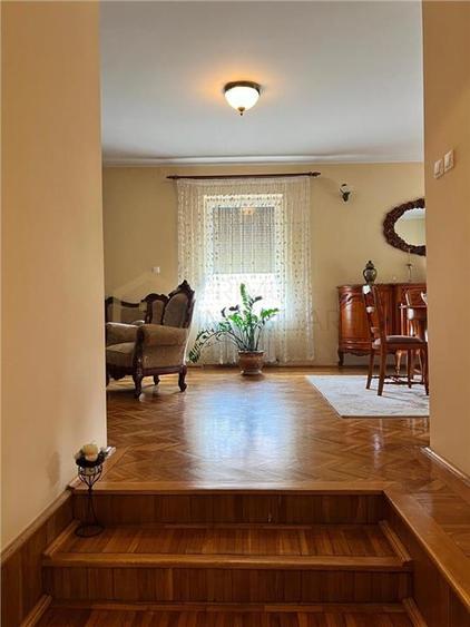 Casa individuala - unifamiliala sau spatiu comercial diverse activitati - 190 m2