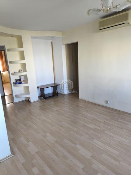 Apartament cu 4 camere ~ zona Brosteni ~ etaj 3din4 ~ 97mp utili ~ renovat ~