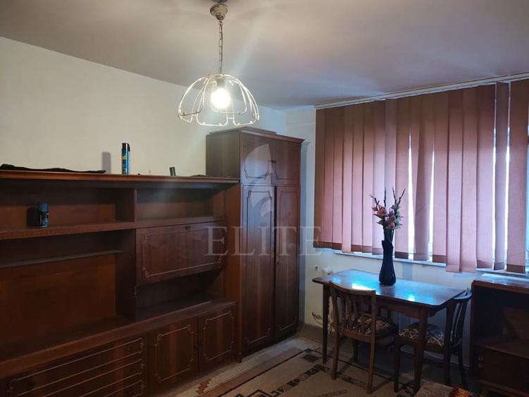 Apartament 2 camere în zona Mc Donald's