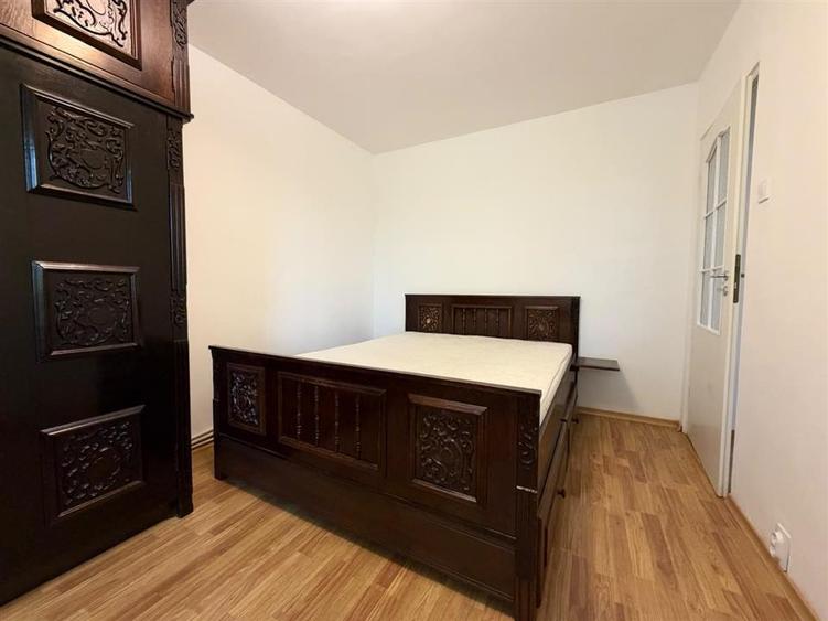 Inchiriere Apartament 4 camere Decomandat Centru- Palas