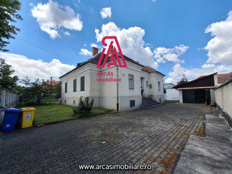 Vilă de vanzare cu teren 1.000 mp | – Parcul Sub Arini!