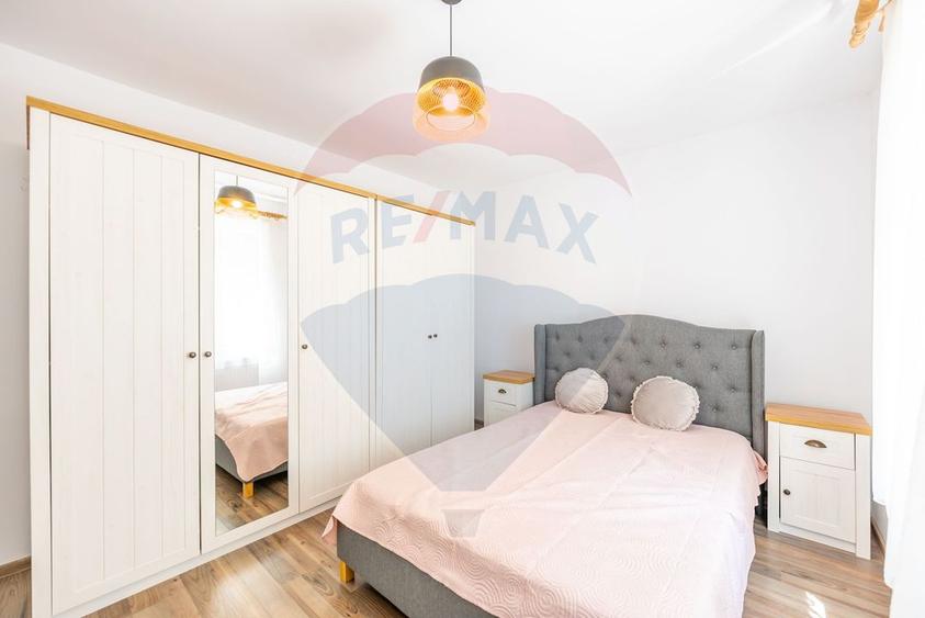 Apartament cu 3 camere de inchiriat in bloc nou + loc de parcare