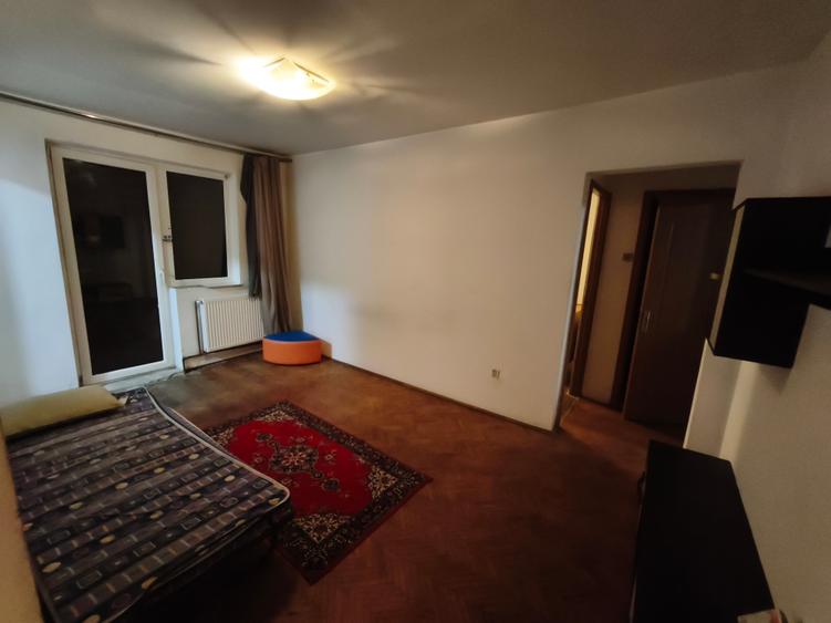 Sagului- Piata Doina 3 camere 350 euro