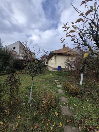 Oportunitate in Timisoara - 880mp teren - doua case - ideal locuinta - investit