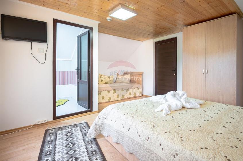 Cabană turistică, 12 camere cu restaurant, bucătărie + sală evenimente - 59