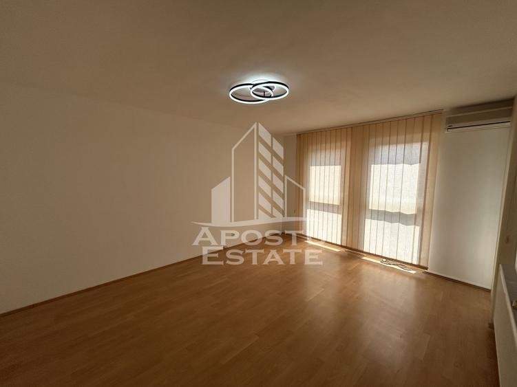 Spatiu pentru birouri, 200 mp, 5 camere decomandate, Sagului Timisoara