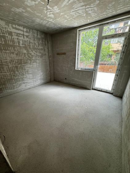 Apartament de 3 camere Finisat 63,80 mp, terasa 73.5 mp, zona Muzeul Apei