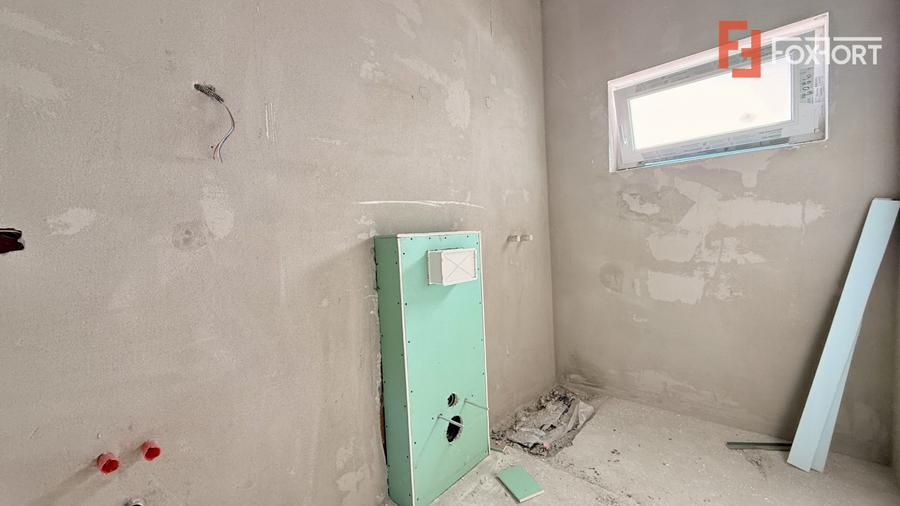 Duplex de vanzare 3 camere + pod mansardabil - Mosnita Veche