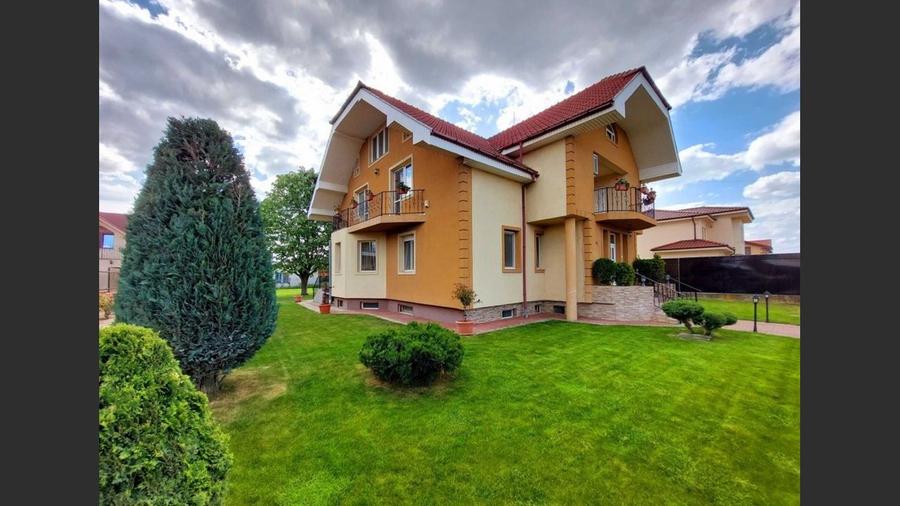 House for sale 6 Rooms, Episcop Ioan Alexi Street, Oradea