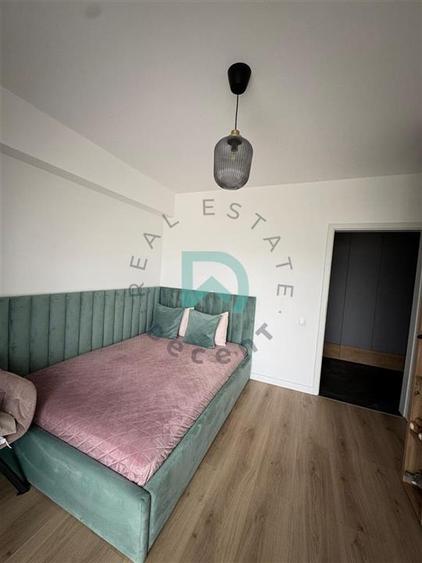 Apartament 3 camere, Coresi, Tractorul