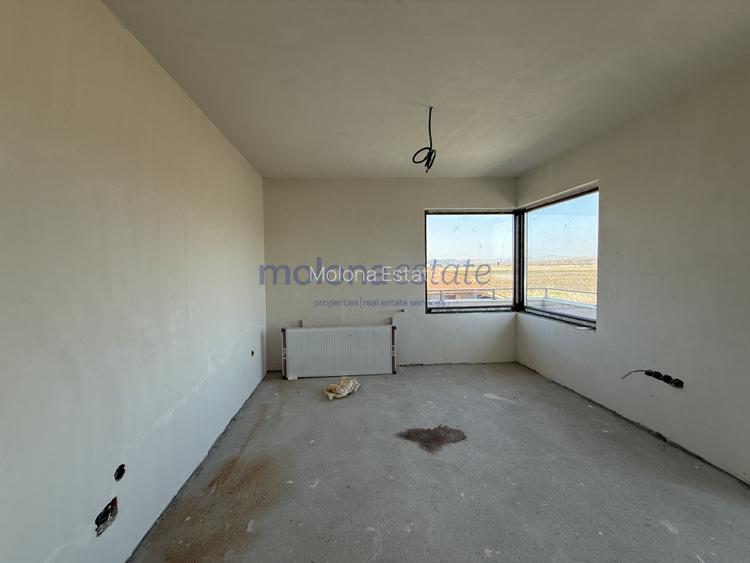 Casa individuală, 4 camere, , 470 mp teren ,Jucu - 15