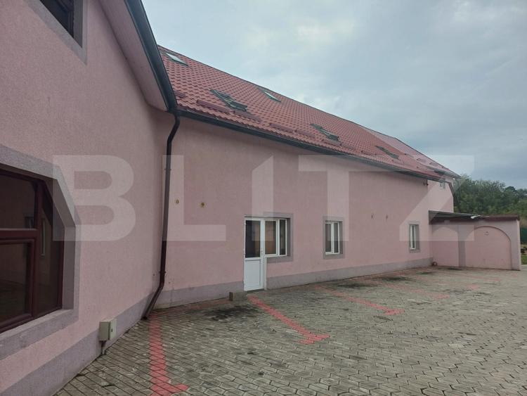 Casa de vanzare, 550 mp, teren 700 mp, zona Burdujeni
