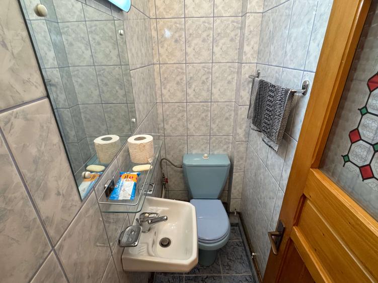 COPOU, langa Universitate, apartament 2 camere, spatios, decomandat, etaj 1