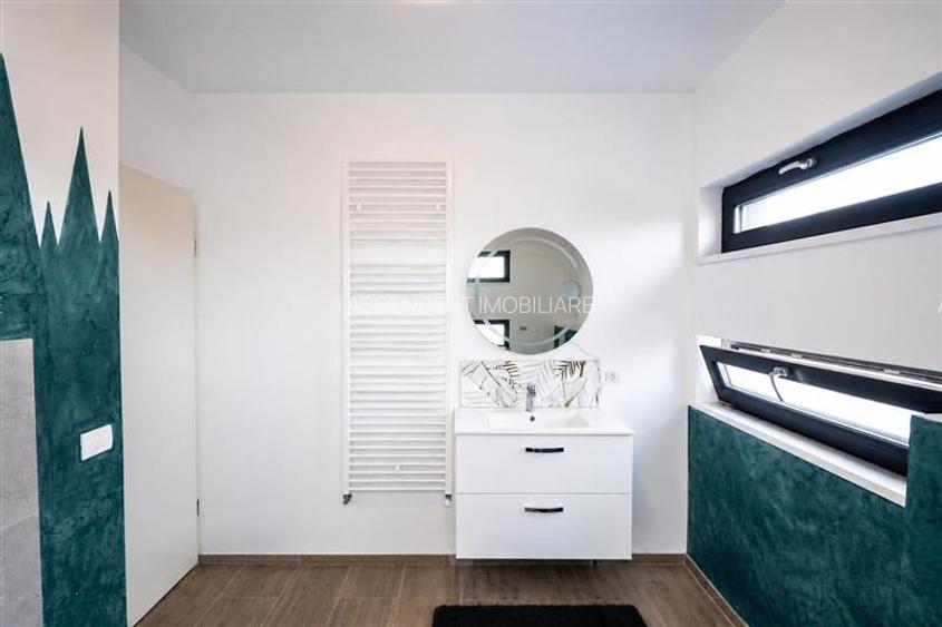 Resedinta stil, 3 dormitoare, sistem termic in pardoseala, terasa, lot 530 mp, S - 46