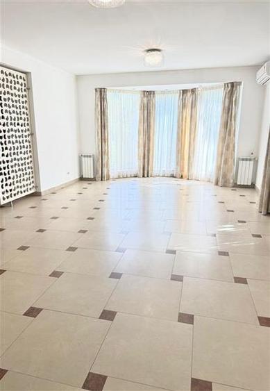 VILA INDIVIDUALA CU PISCINA, LANGA JOLIE VILLE MALL!