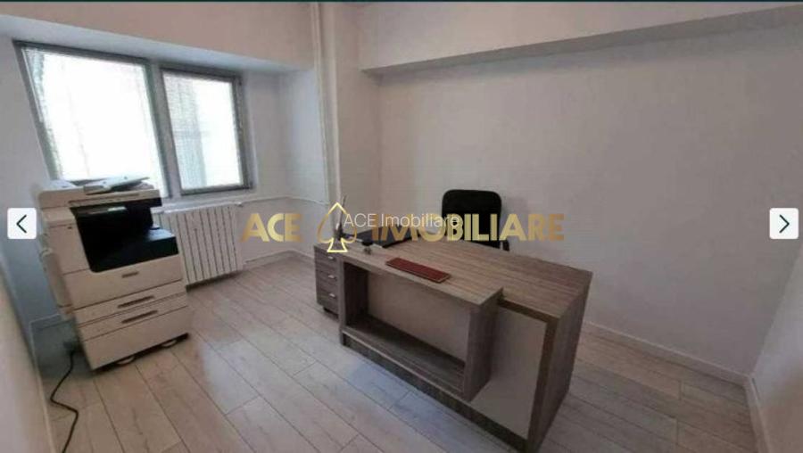 Spatiu Birou de inchiriat | 4 camere | Metrou | Unirii | Bloc |