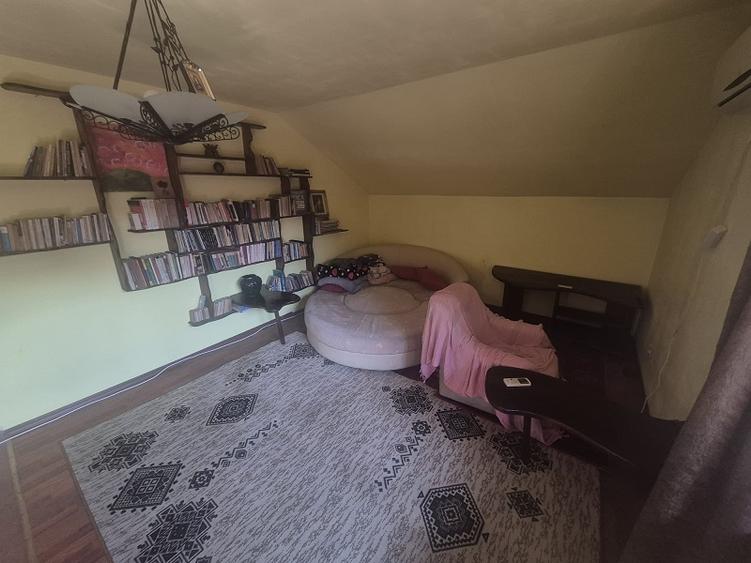 Apartament 3 camere zona Podu de Fier