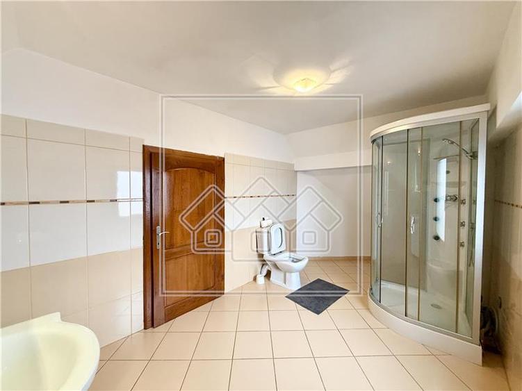 Spatiu de birouri - 9 camere - 250 mp utili - Selimbar