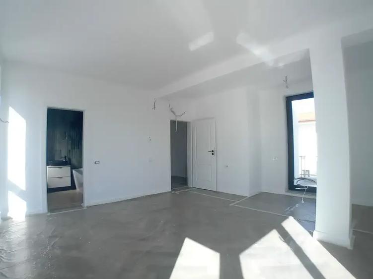 Vilă duplex luminoasă, 5 camere, Pădure Lac, Mogoșoaia