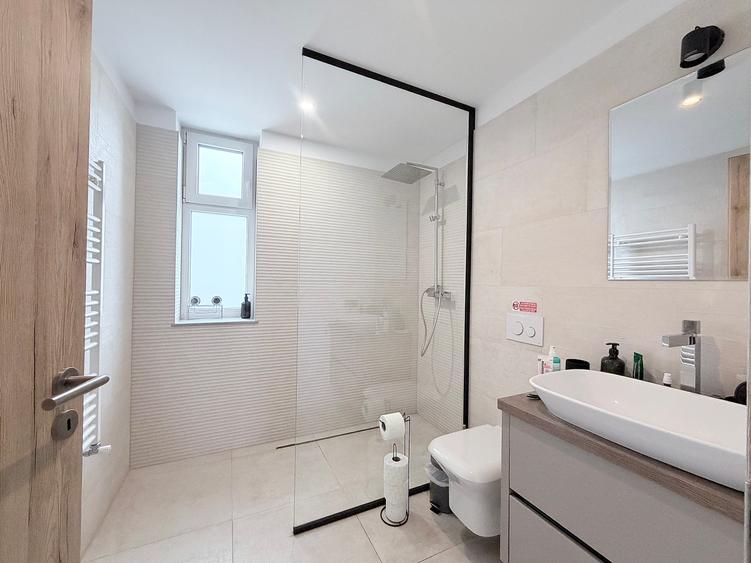 PENTHOUSE KASPER CORESI 4 CAMERE TERASA PANORAMICA TERMEN SCURT