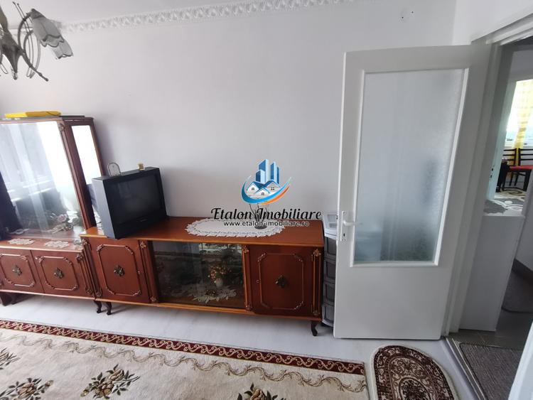 Apartament 4 camere, decomandat, 65 mp, Calea Romanului - Rate