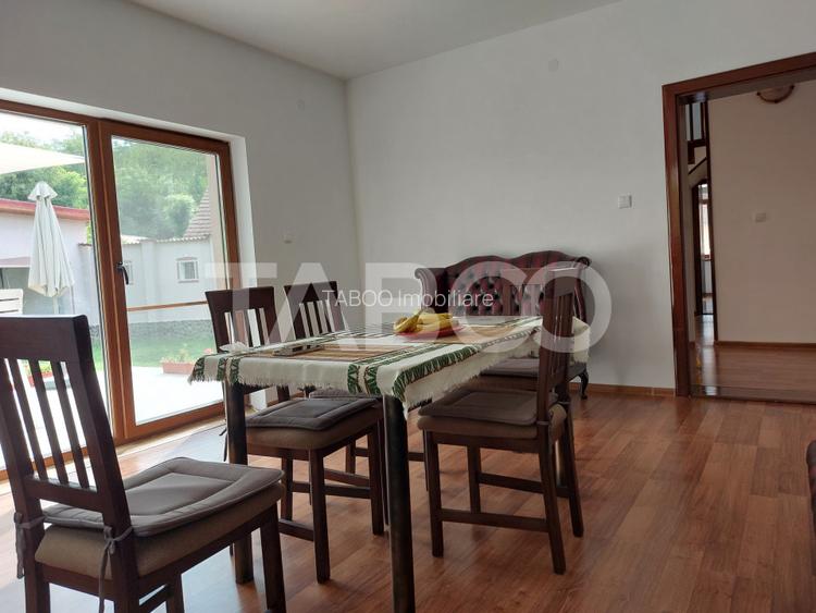 Casa de vanzare 4 dormitoare 1357 m curte terasa livada cu pomi Mohu - 3