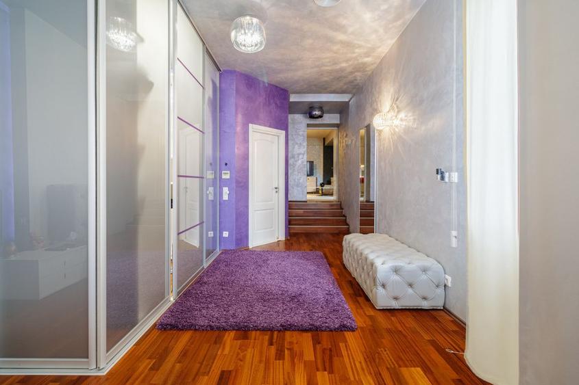 Resedinta premium| Teren de tenis | Piscină încălzită | Infrastructură completă!