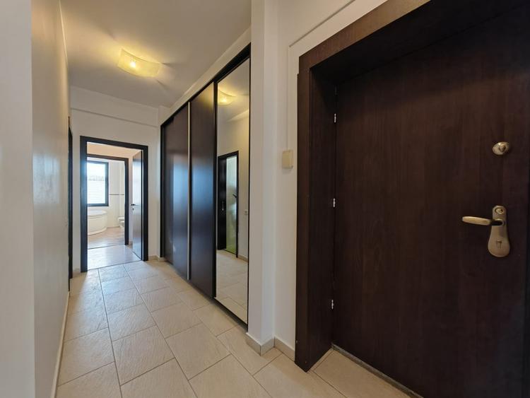 Apartament foarte spațios lângă Pădurea Băneasa | Spații de depozitare | Parcare