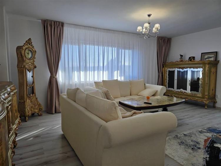 Vila tip conac – 405 mp utili, teren 1500 mp – zona Viticultori