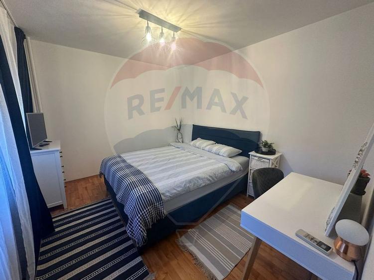 Apartament cu 2 camere de închiriat în zona 13 Septembrie