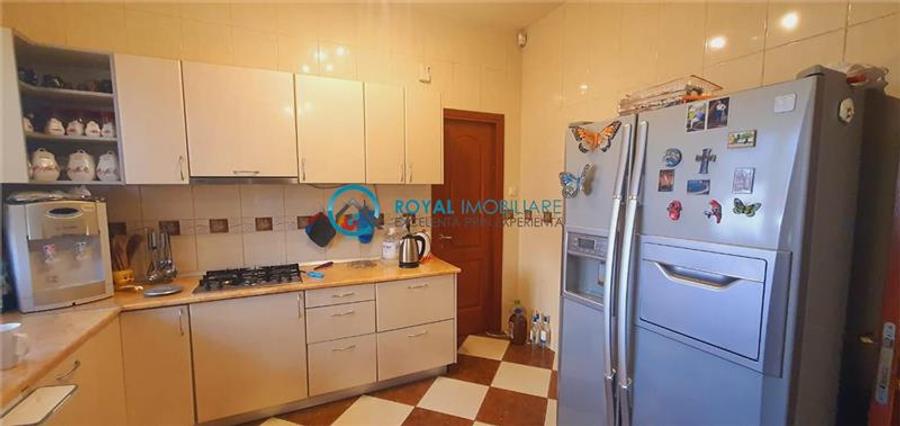 Royal Imobiliare - vanzare vila de lux, zona Albert