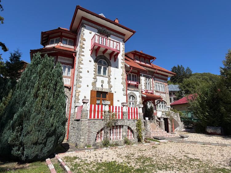 Vilă istorică de vânzare Castel Aura Buzescu Bușteni str. Victoriei nr. 11