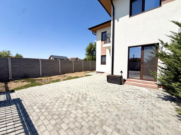 Duplex elegant, 4 camere, 101 mp utili, 240 mp teren - Sanandrei