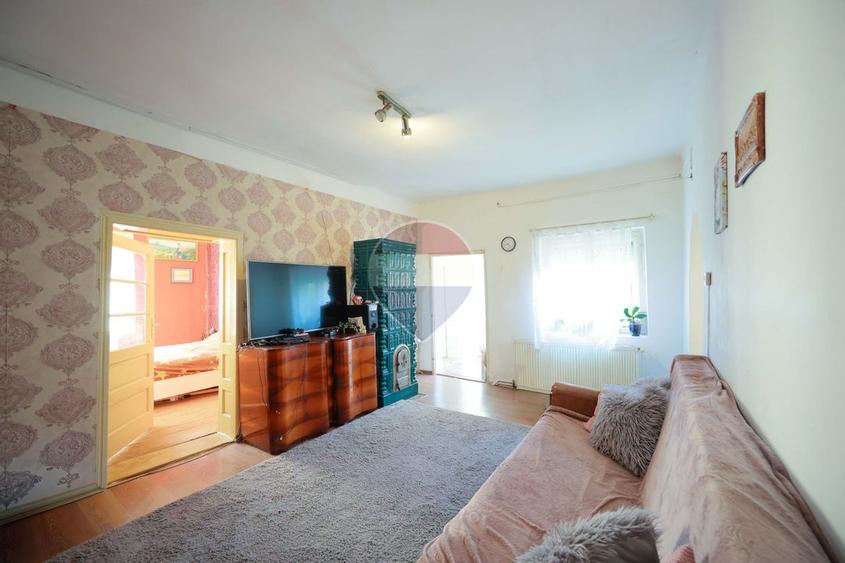 Casă de vânzare cu 4 camere - Santăul Mare, comuna Borș, județul Bihor