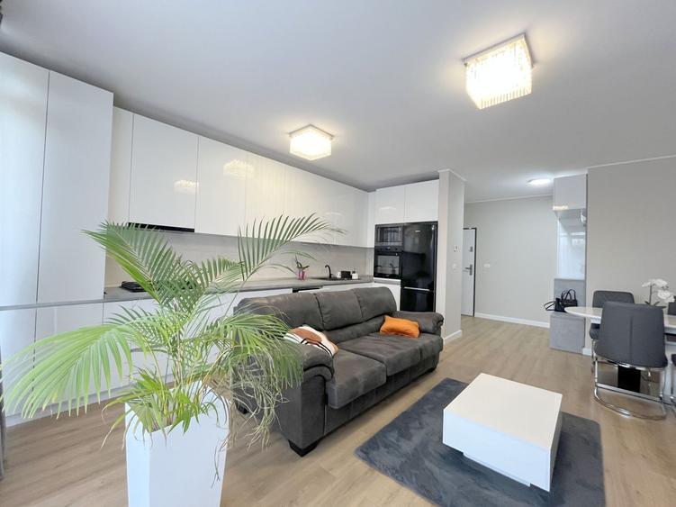 Apartament de inchiriat -2 camere + parcare