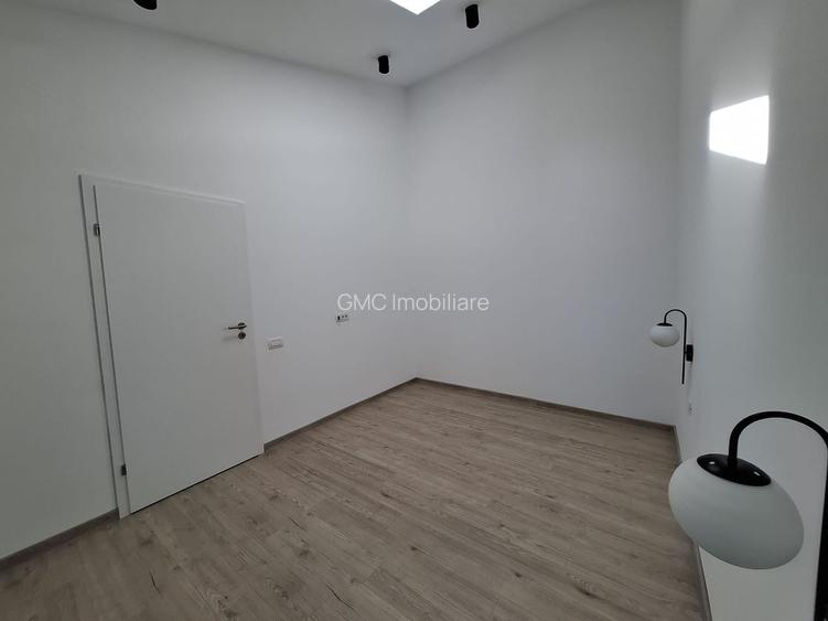 Studio in Vila , Centrala Proprie , Totul Nou L354